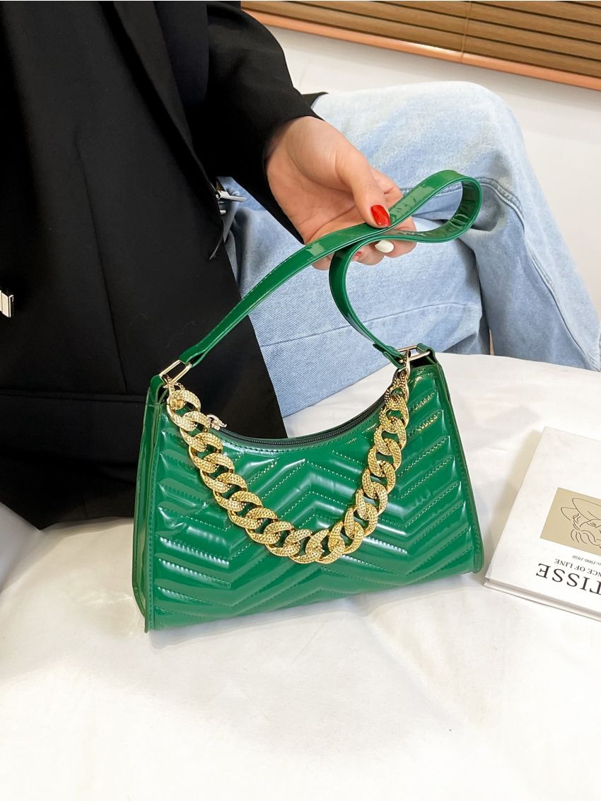 Chevron Pattern Chain Saddle Bag