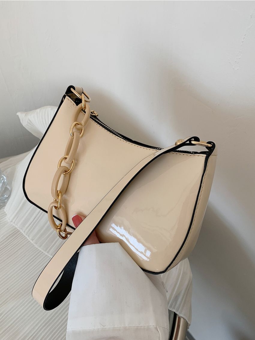 Contrast Piping Chain Decor Baguette Bag