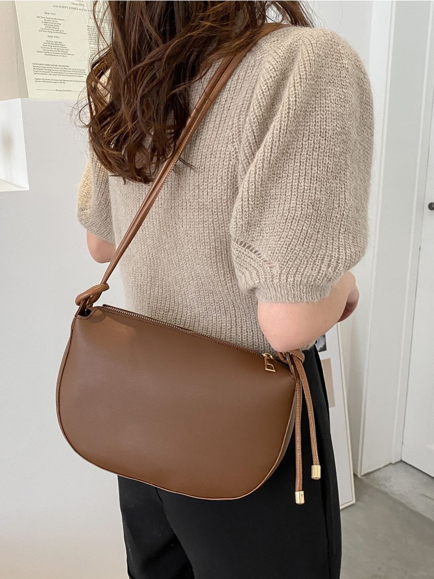 Minimalist Saddle Bag