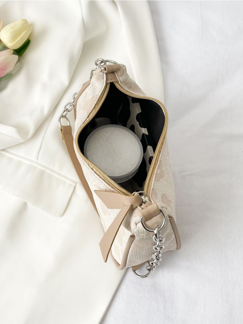 Jacquard Chain Decor Baguette Bag