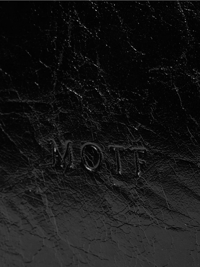 PREMIUM MINIMALIST SOLID SQUARE BAG