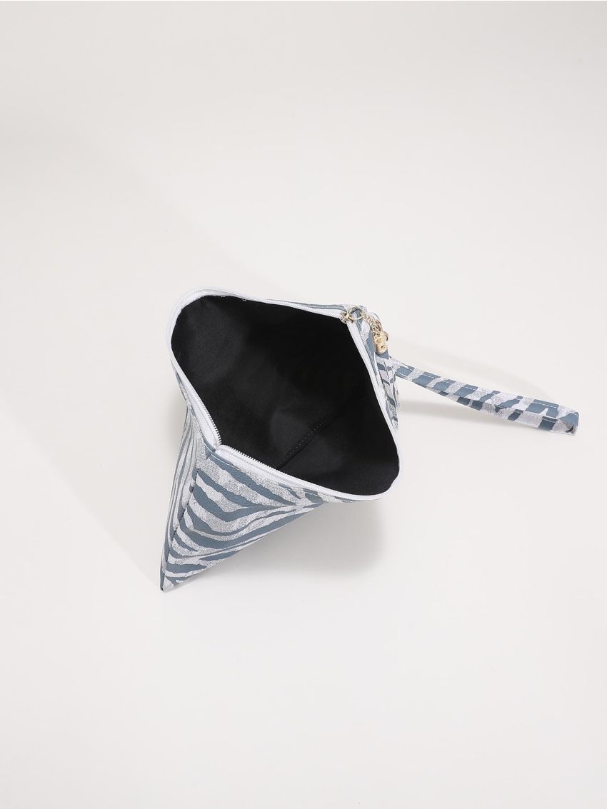 Zebra Striped Pattern Square Bag With Wristlet