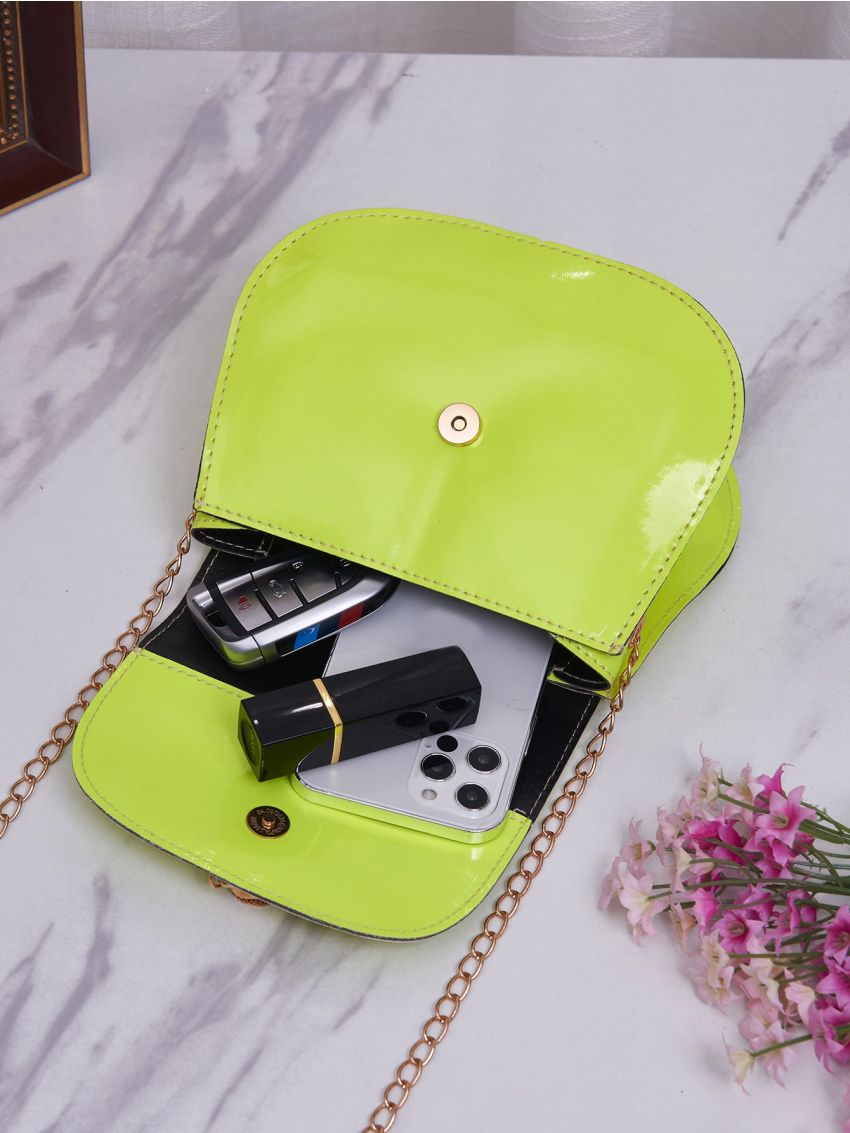 Minimalist Tassel Decor Saddle Bag