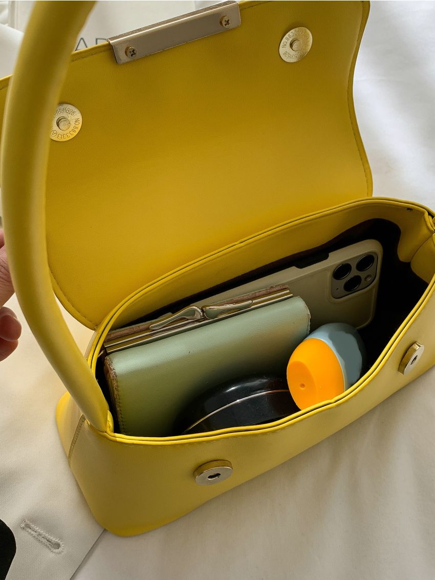 Metal Lock Design Flap Baguette Bag