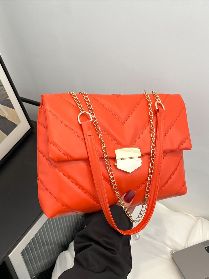 Chevron Detail Metal Lock Flap Chain Shoulder Tote Bag