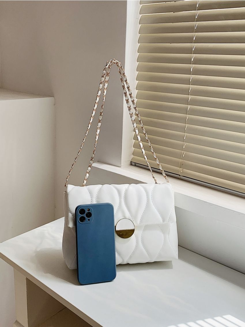 Quilted Pattern Chain Square Bag
