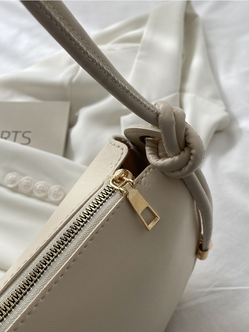 Minimalist Saddle Bag