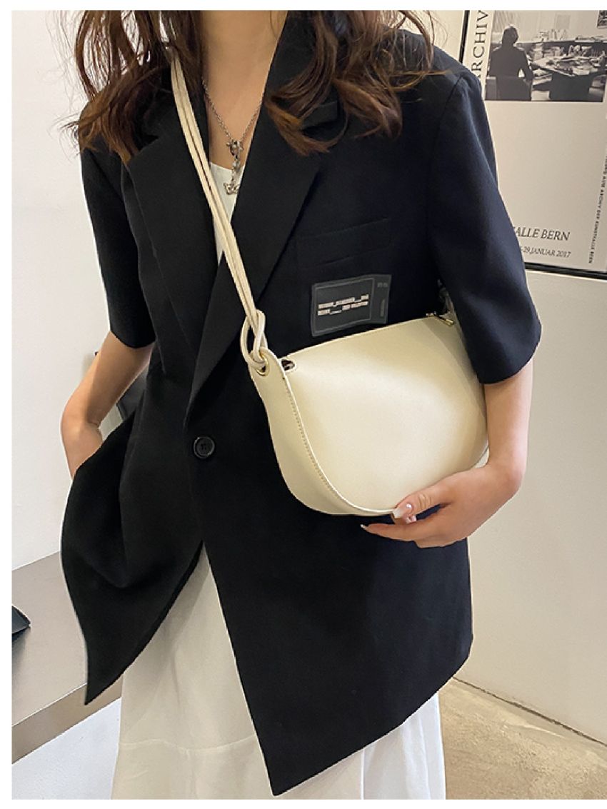 Minimalist Saddle Bag