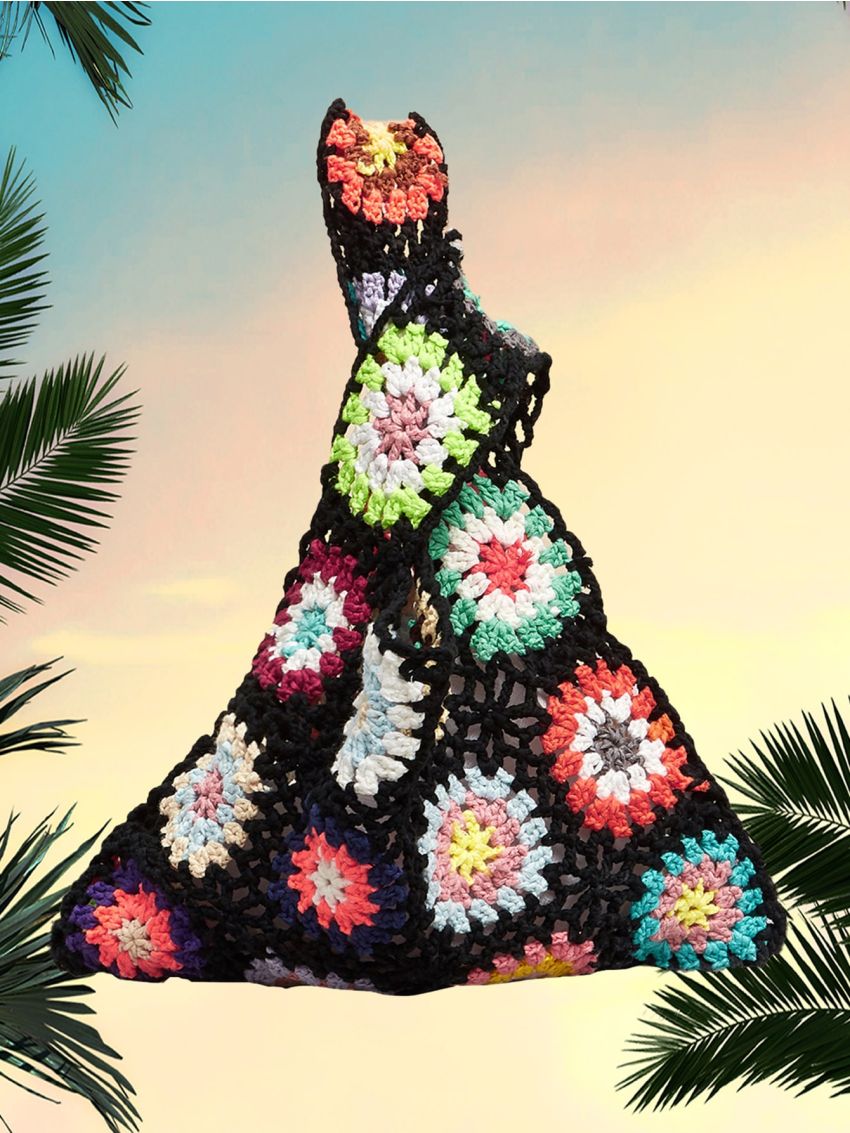Floral Pattern Crochet Bag