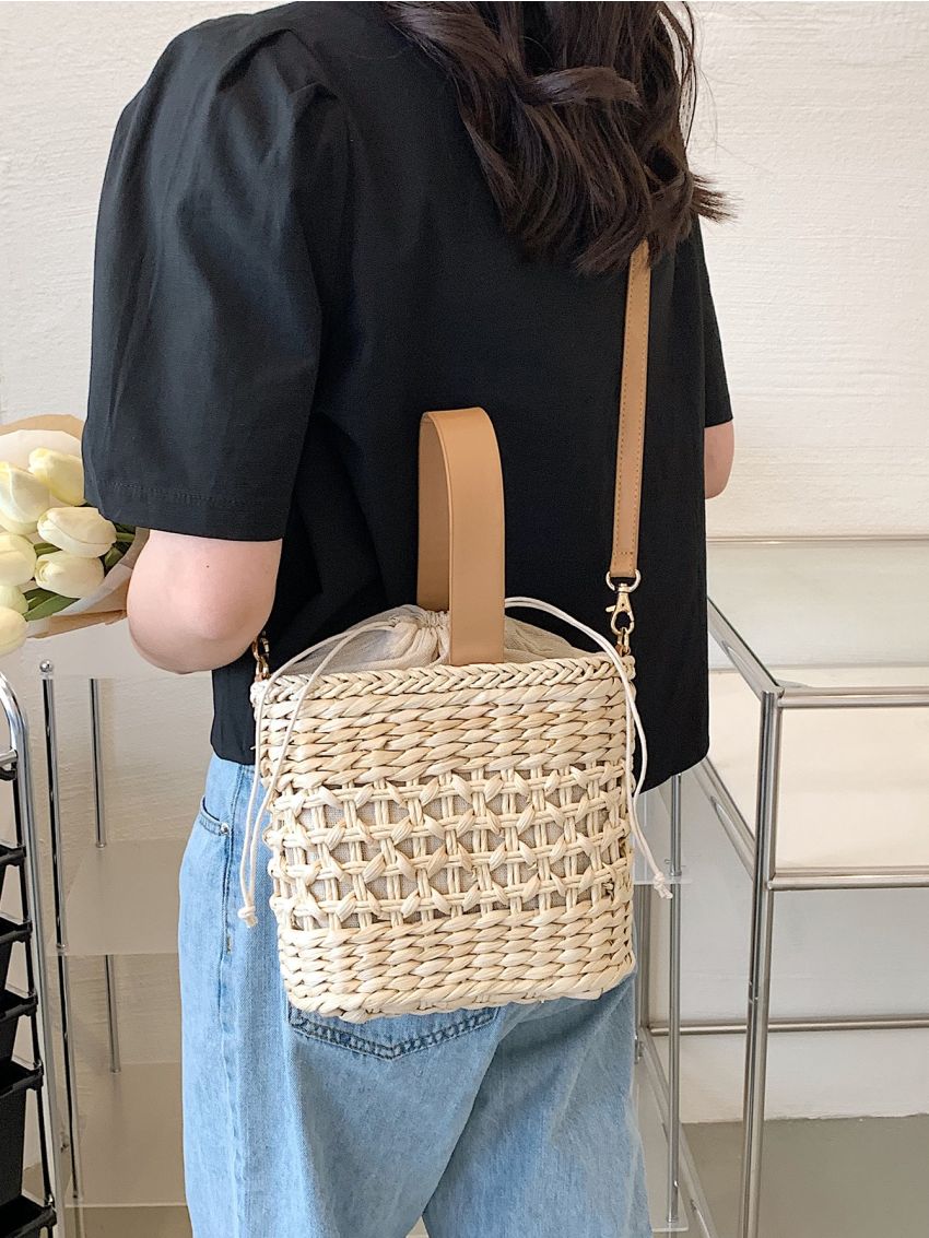 Hollow Out Drawstring Design Straw Bag