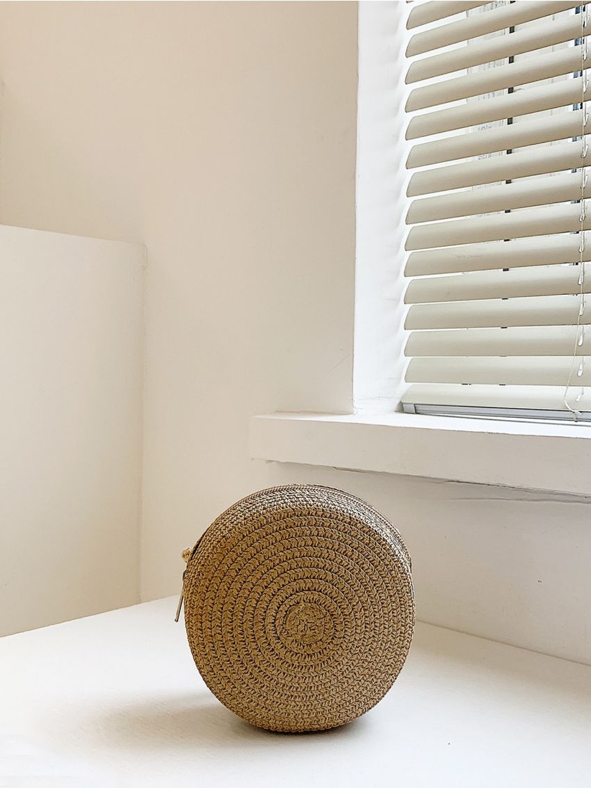 Mini Minimalist Straw Bag