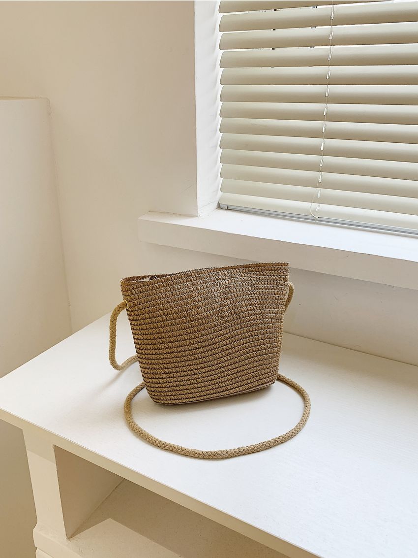 Mini Minimalist Straw Bag