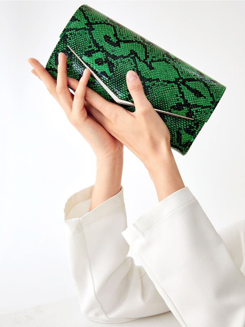 Snakeskin Print Chain Square Bag