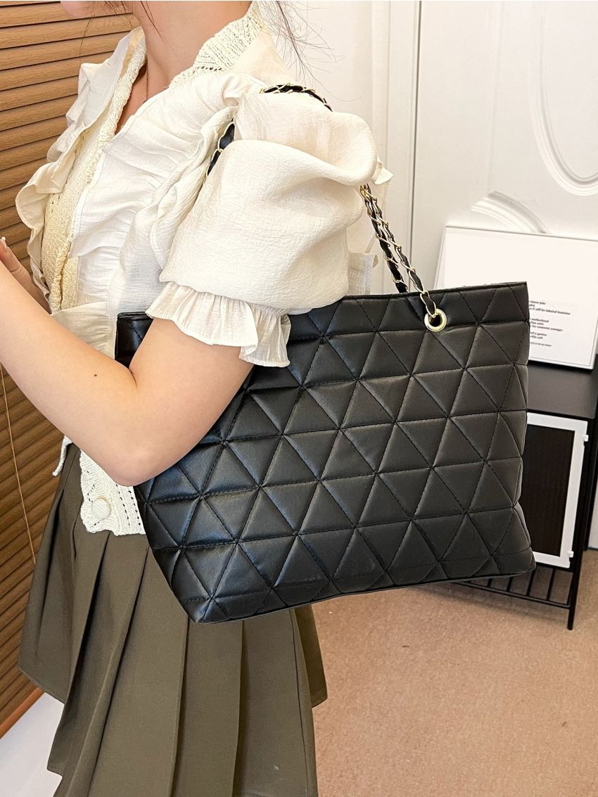 Quilted Detail Chain Shoulder Tote Bag