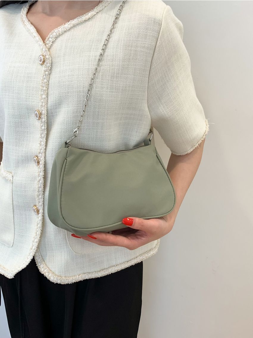 Chain Decor Baguette Bag