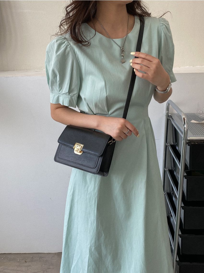 Mini Solid Stone Grain Metal Lock Crossbody Bag