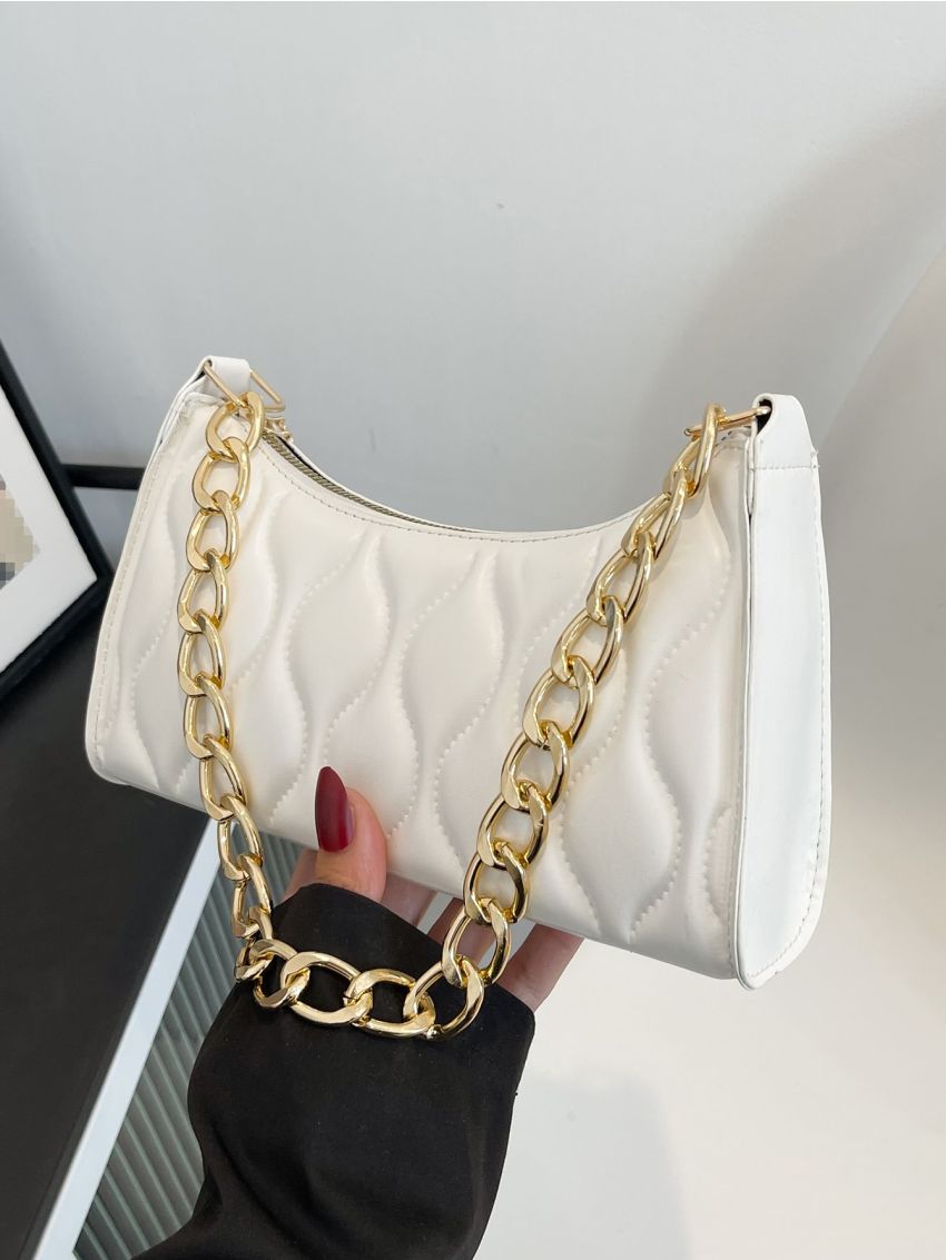 Quilted Detail Chain Baguette Bag