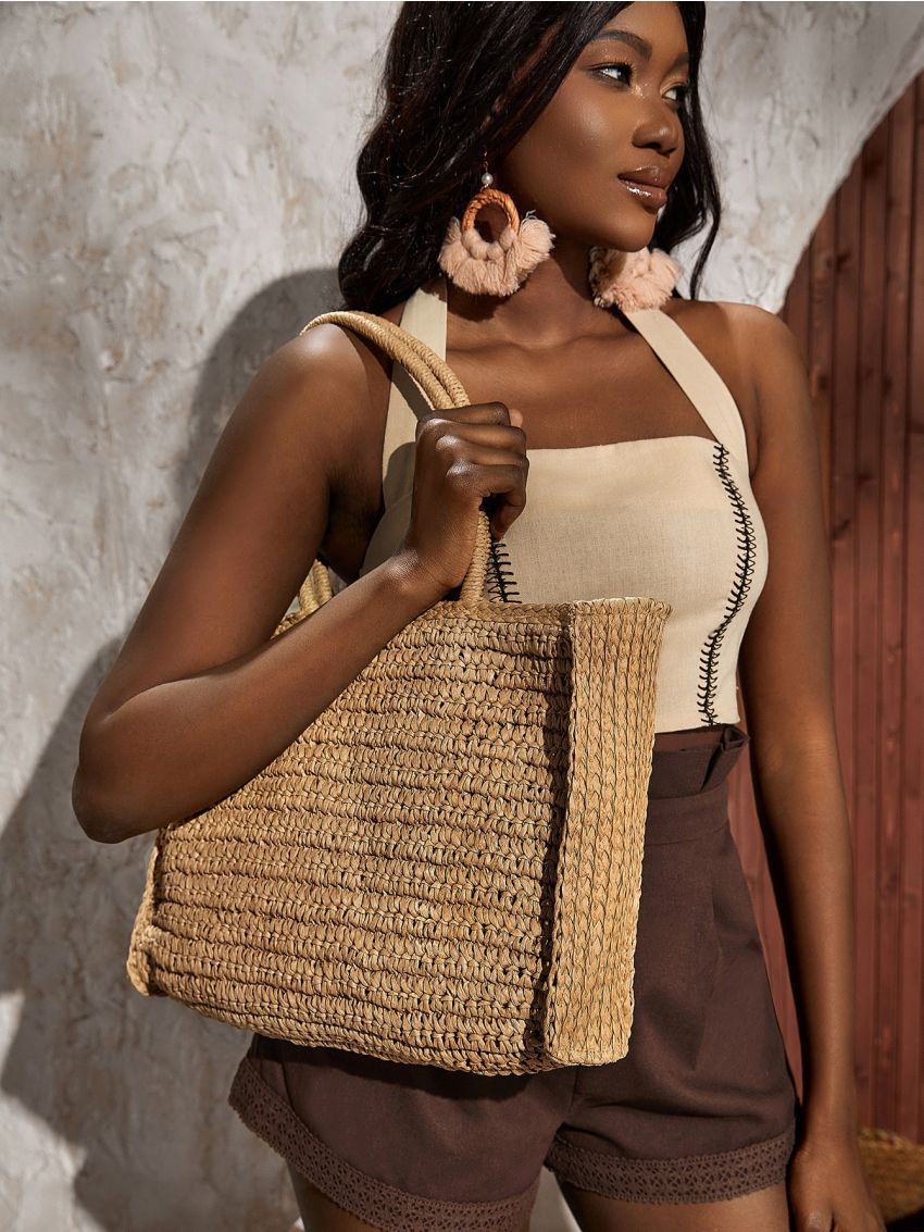 Pom Pom Decor Straw Bag