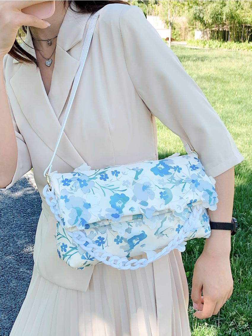 Floral Print Appliques Decor Flap Chain Square Bag