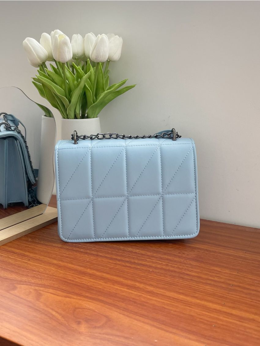 Tassel Decor Quilted Flap Square Bag