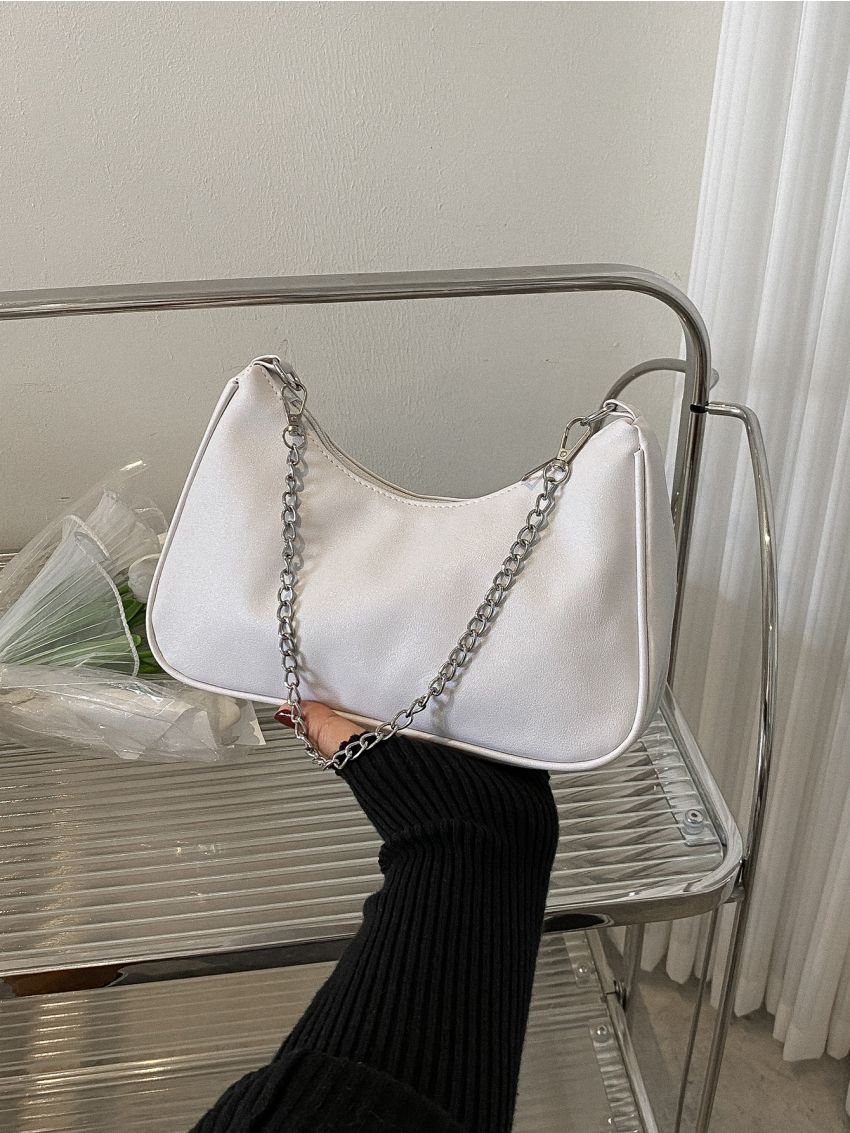 Minimalist Chain Baguette Bag