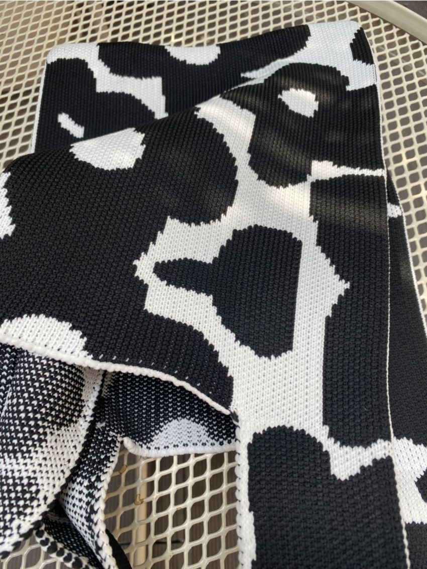 Floral Graphic Bucket Bag