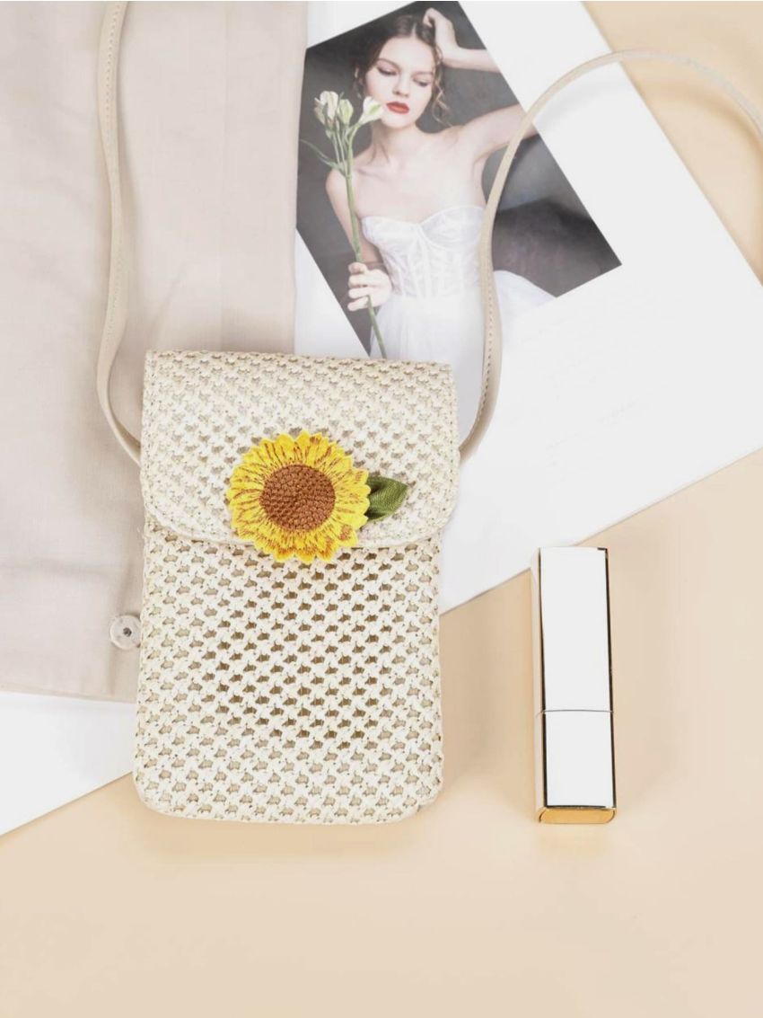 Sunflower Decor Flap Straw Phone Wallet