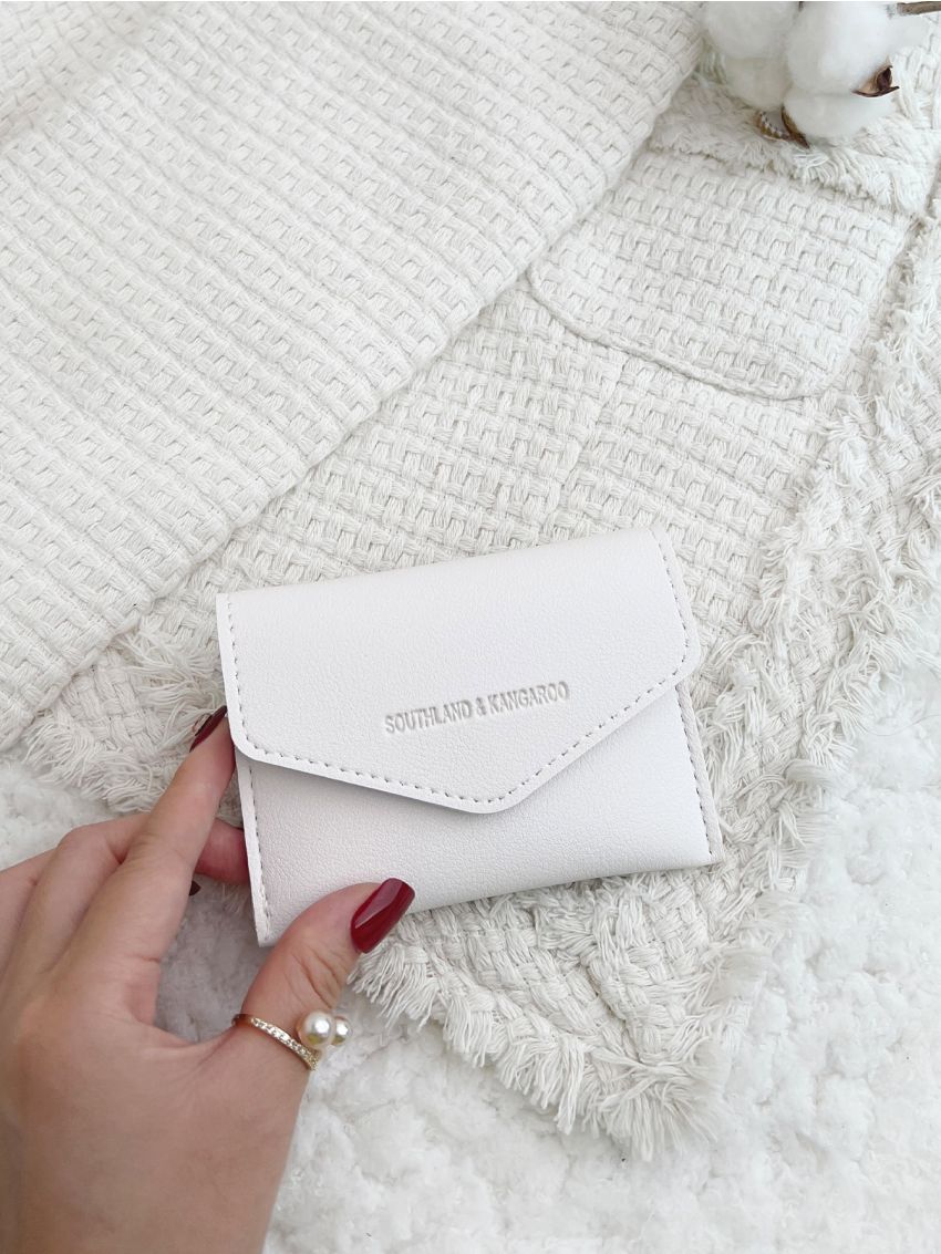 Minimalist Flap Card Holder