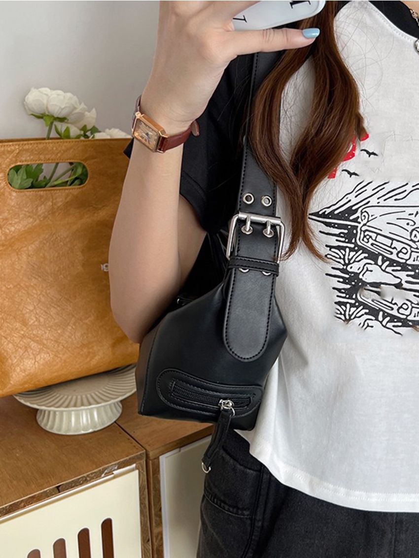 Eyelet Detail Buckle Decor Square Bag