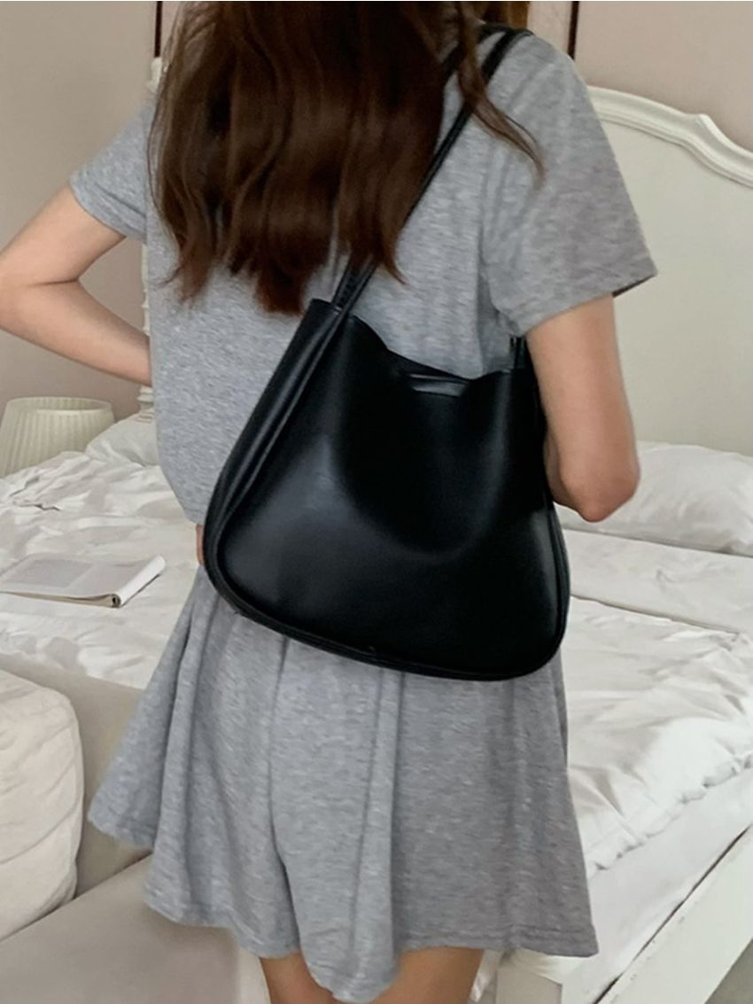 Minimalist Shoulder Bag With Inner Pouch