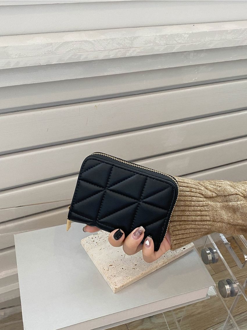 Quilted Pattern Card Holder