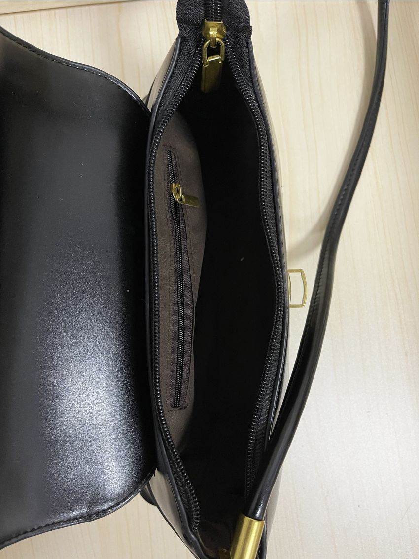 Minimalist Push Lock Retro Buckle Decor Baguette Bag, Women's Trendy Shoulder Flap Bag, Hand Zipper Purse For Work