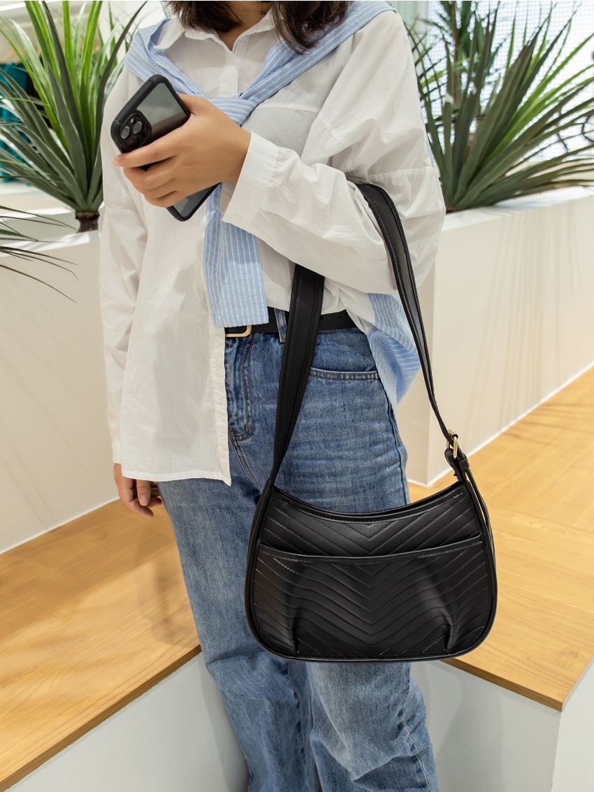 Minimalist Buckle Decor Shoulder Bag