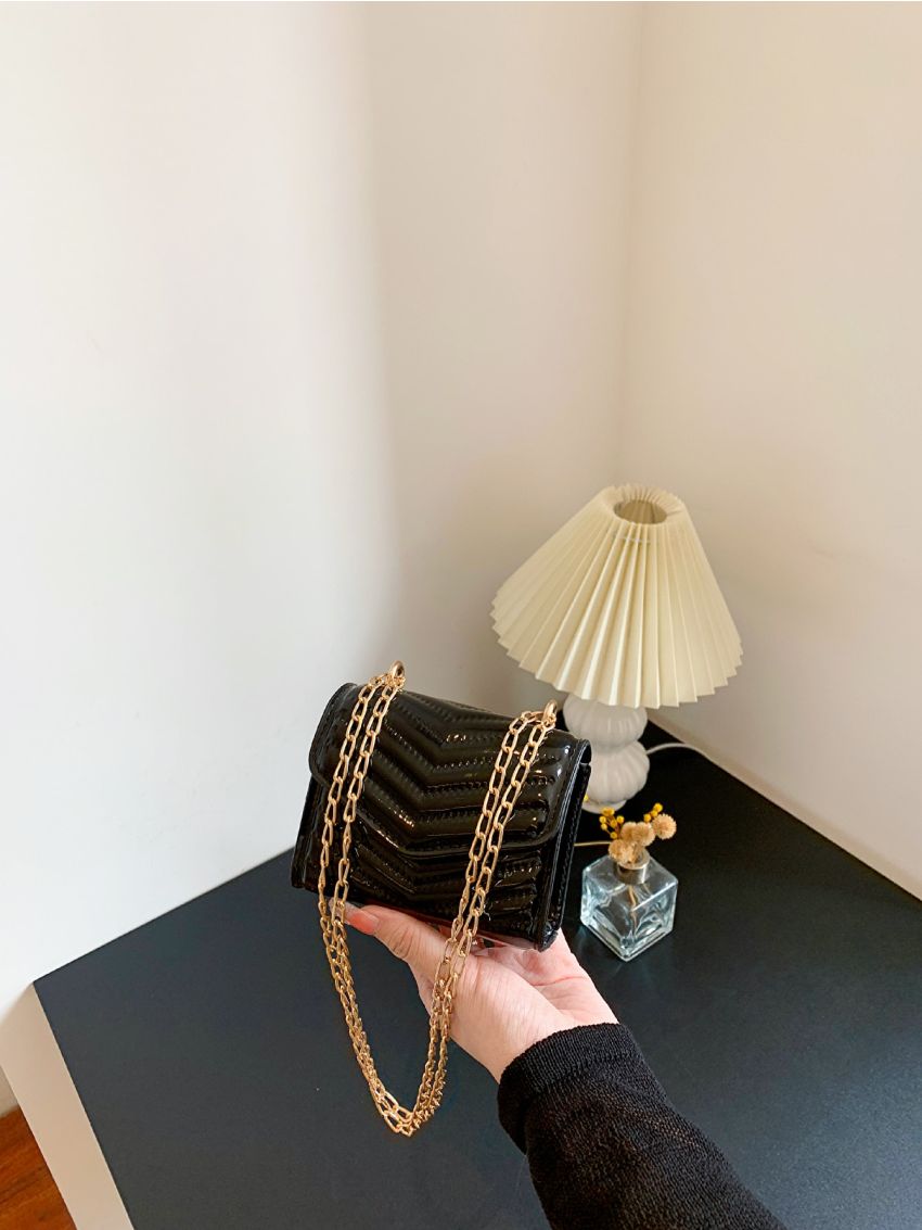 Mini Chevron Detail Flap Chain Square Bag