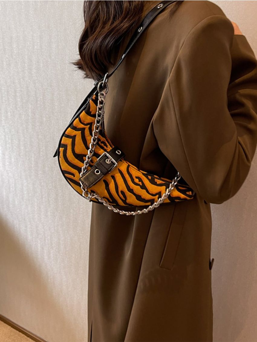 Tiger Skin Pattern Chain & Buckle Decor Saddle Bag