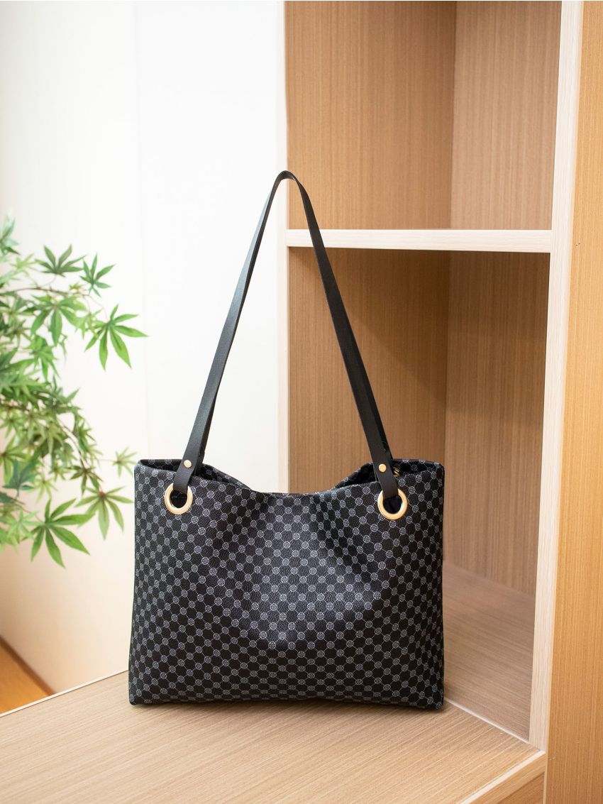 Geometric Print Letter Decor Shoulder Tote Bag