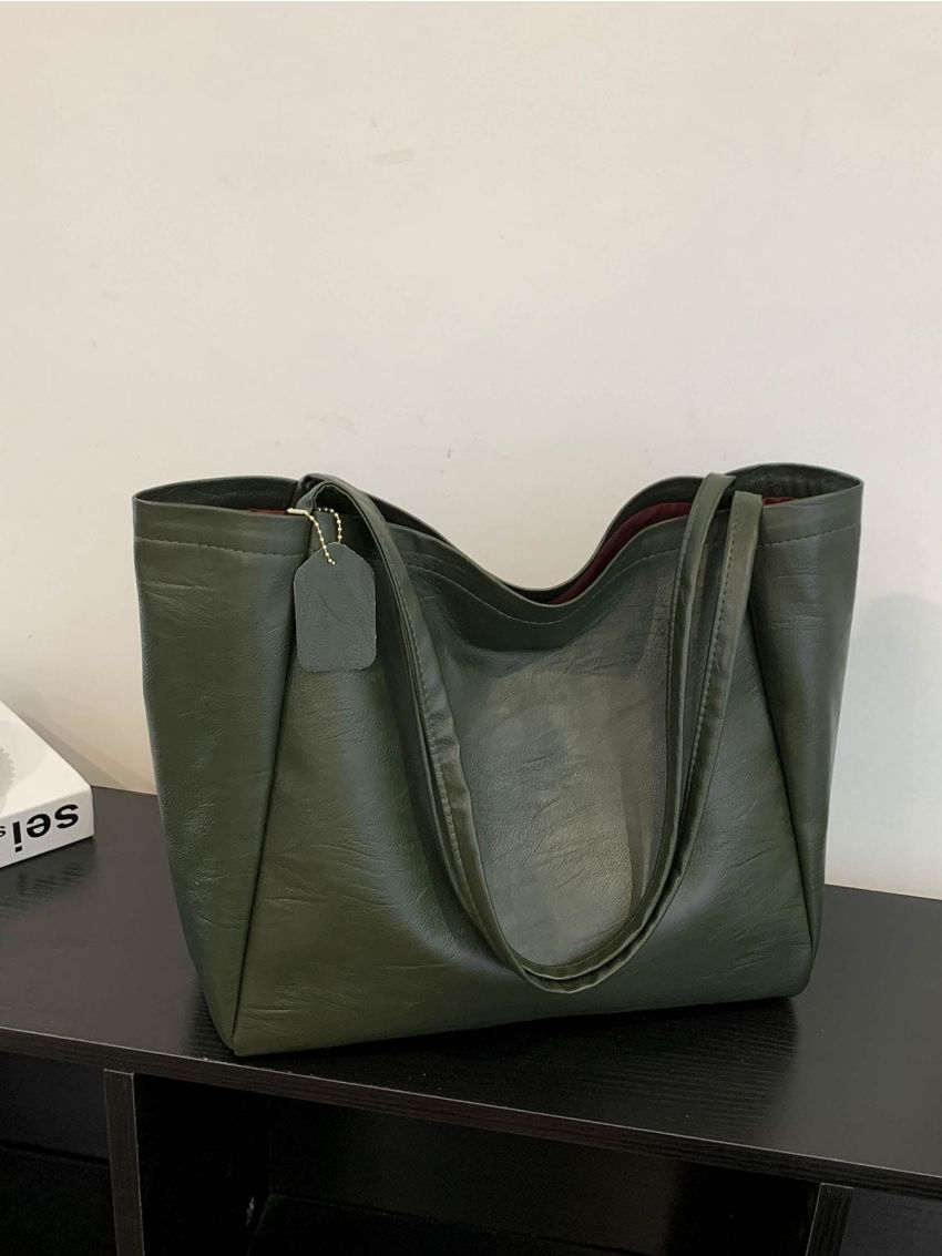 Minimalist Shoulder Tote Bag With Geometric Bag Charm