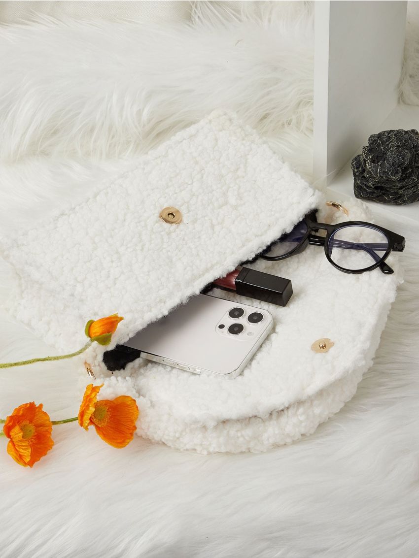 Minimalist Fluffy Flap Square Bag