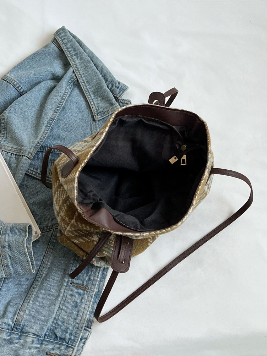 Letter Patch Decor Shoulder Tote Bag