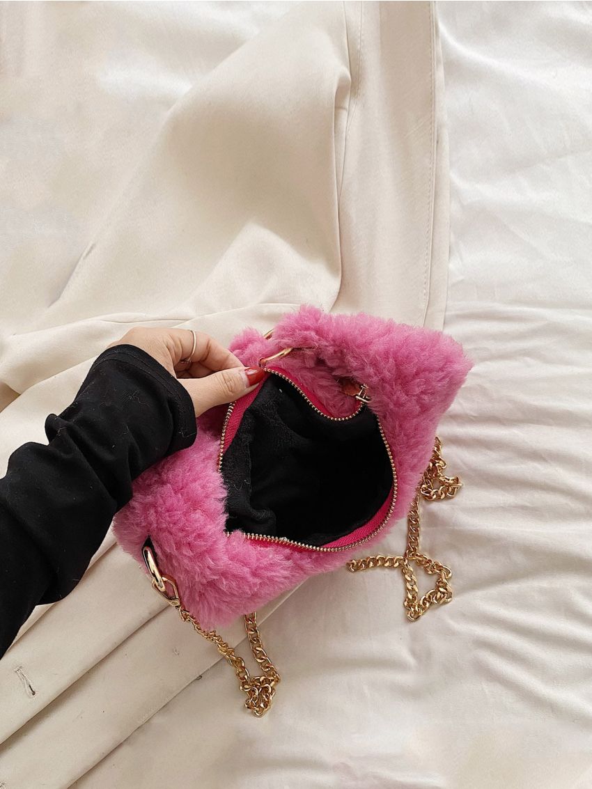 Quilted Detail Chain Flannelette Hobo Bag