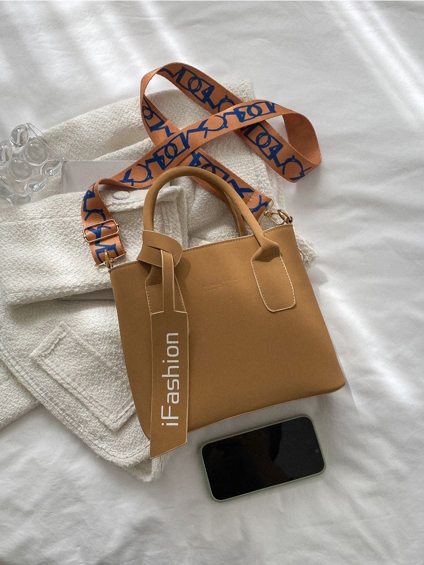 Letter Graphic Square Bag With Bag Charm