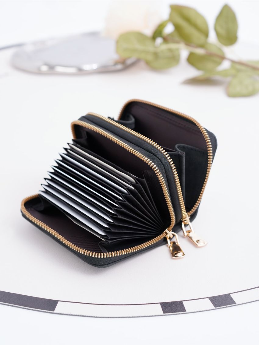 Minimalist Zipper Card Holder