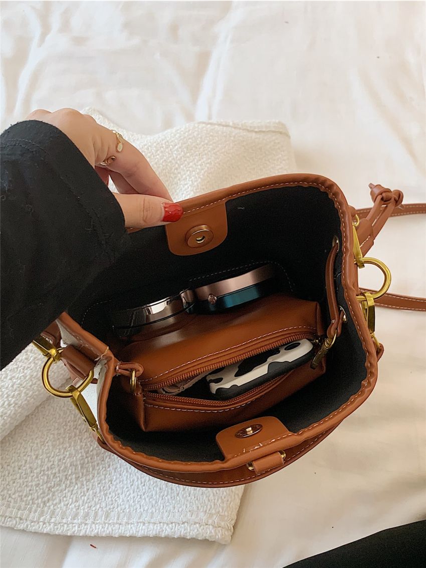 Contrast Binding Bucket Bag