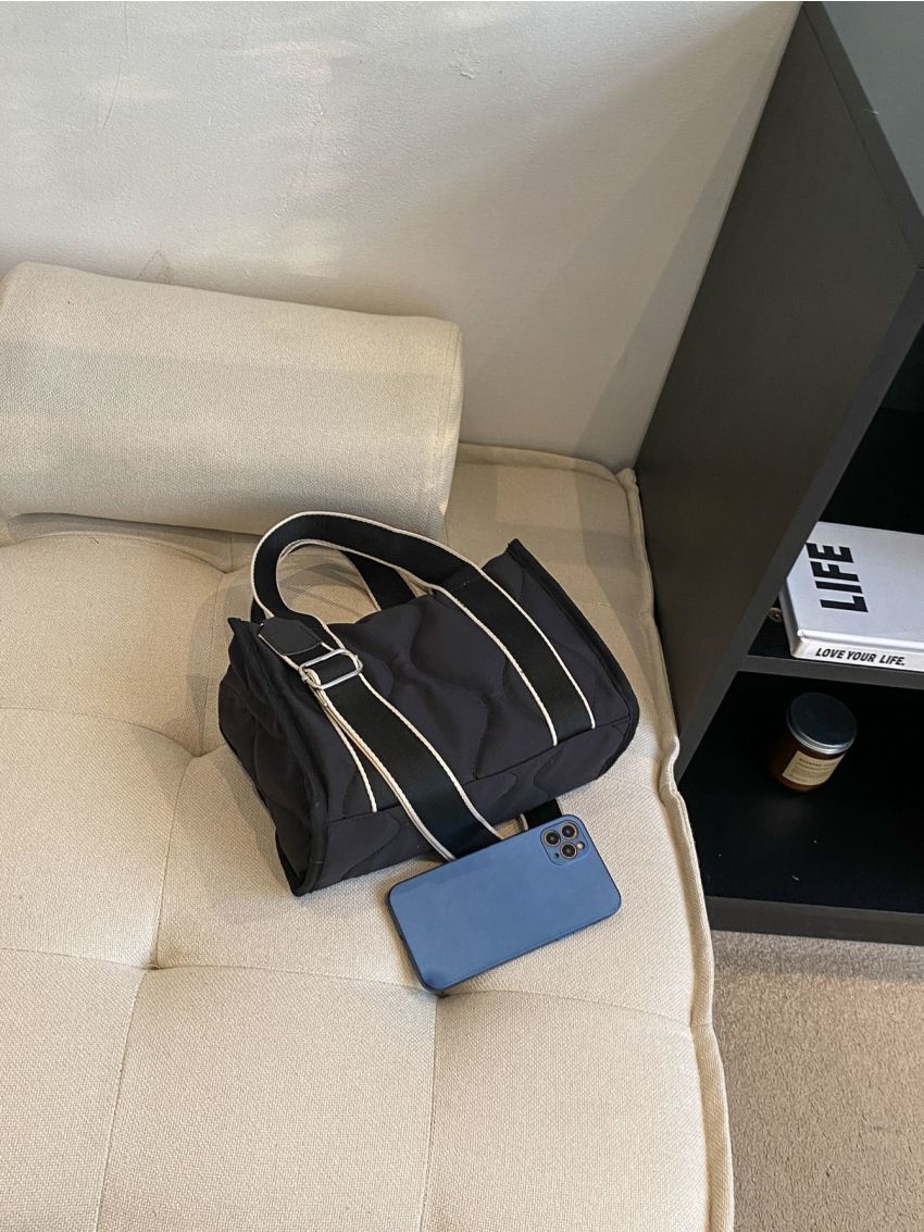 Contrast Tape Quilted Square Bag