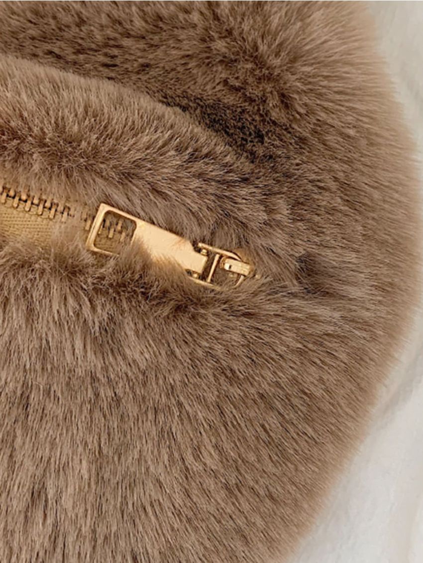 Letter Detail Heart Design Fluffy Novelty Bag