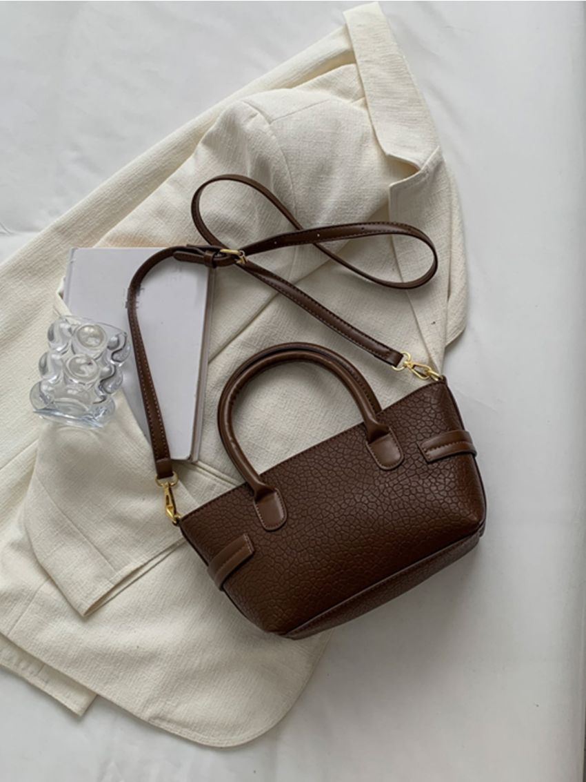 Twist Lock Square Bag