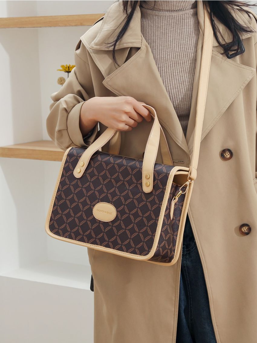 Geometric Pattern Letter Patch Decor Flap Square Bag