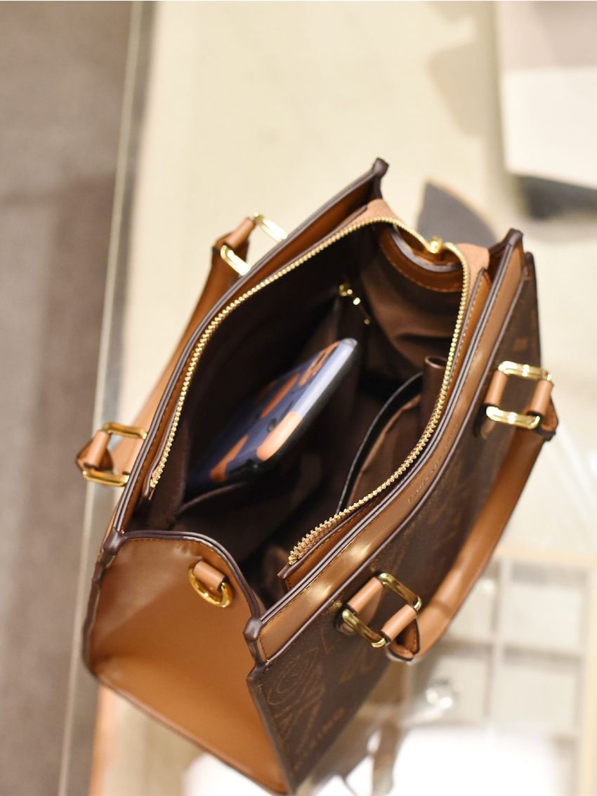 Letter Graphic Square Bag