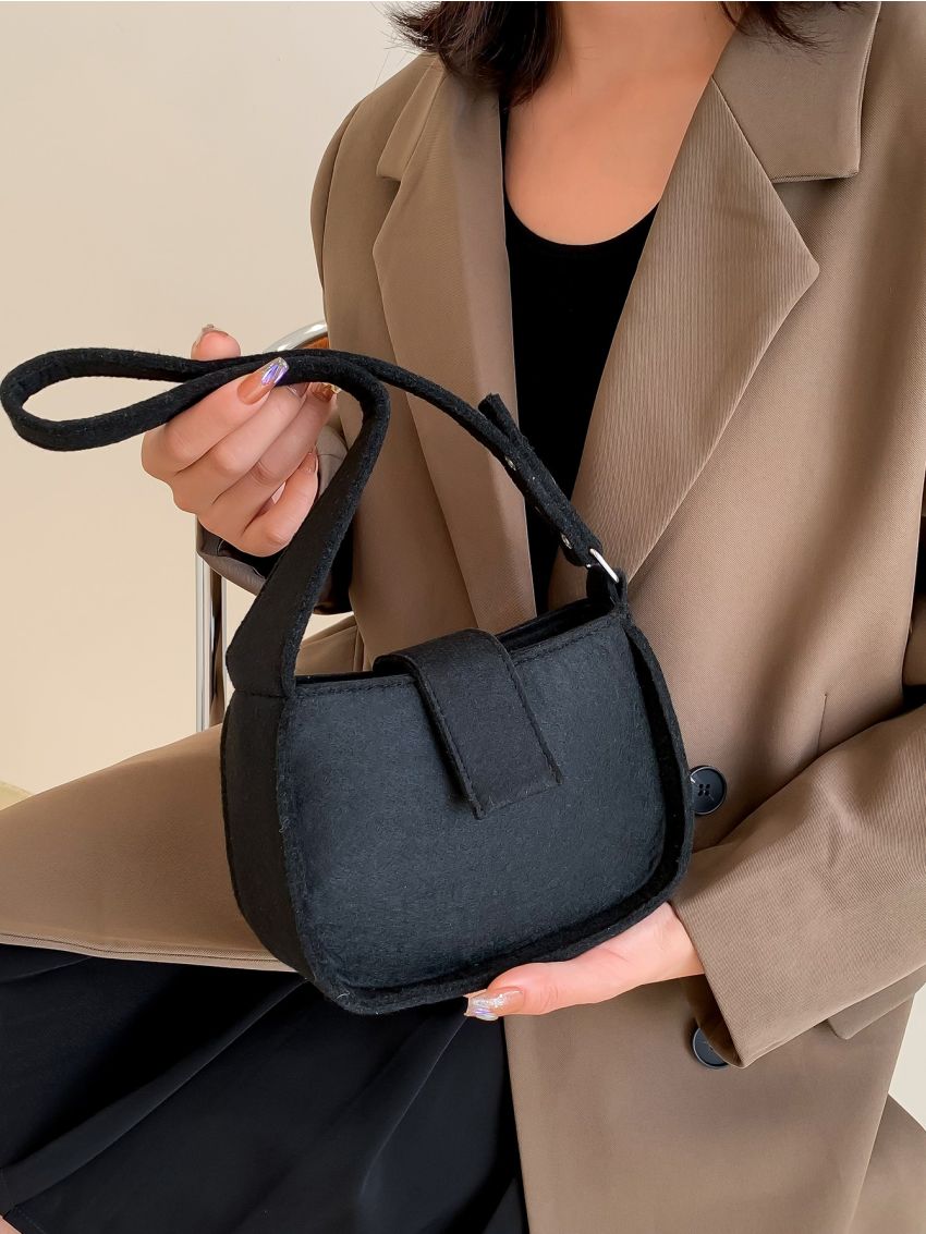 Minimalist Baguette Bag