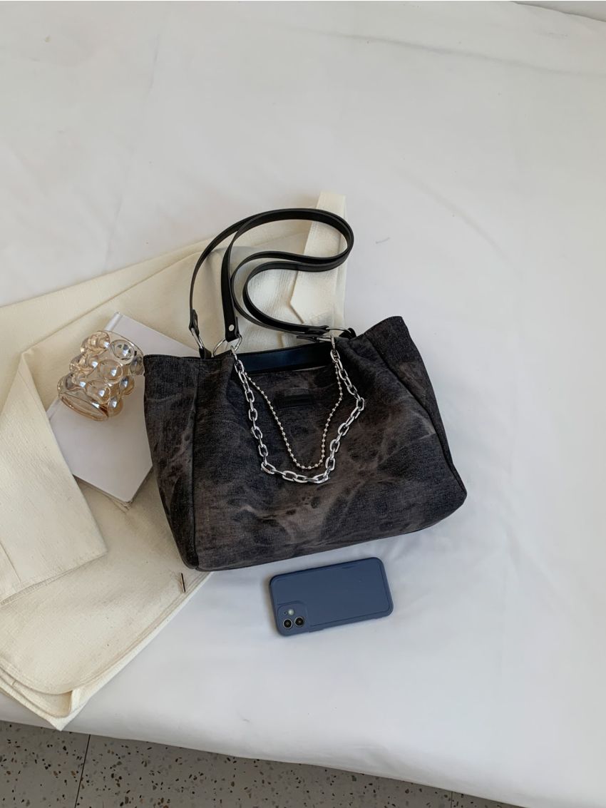 Chain & Letter Patch Decor Shoulder Tote Bag